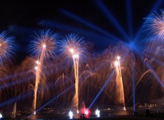 Fonds d'cran Hommes - Evnements Feu d'artifice fte du Lac Annecy Aot 2006