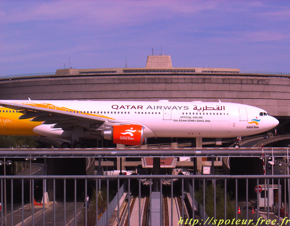 Fonds d'cran Avions Avions de ligne Doha Orange