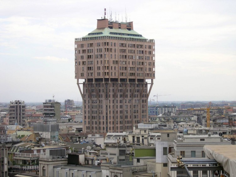 Fonds d'cran Voyages : Europe Italie Milano-Torre Velasca