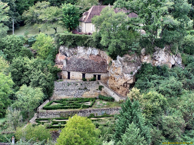 Fonds d'cran Voyages : Europe France > Aquitaine La maison dans la montagne