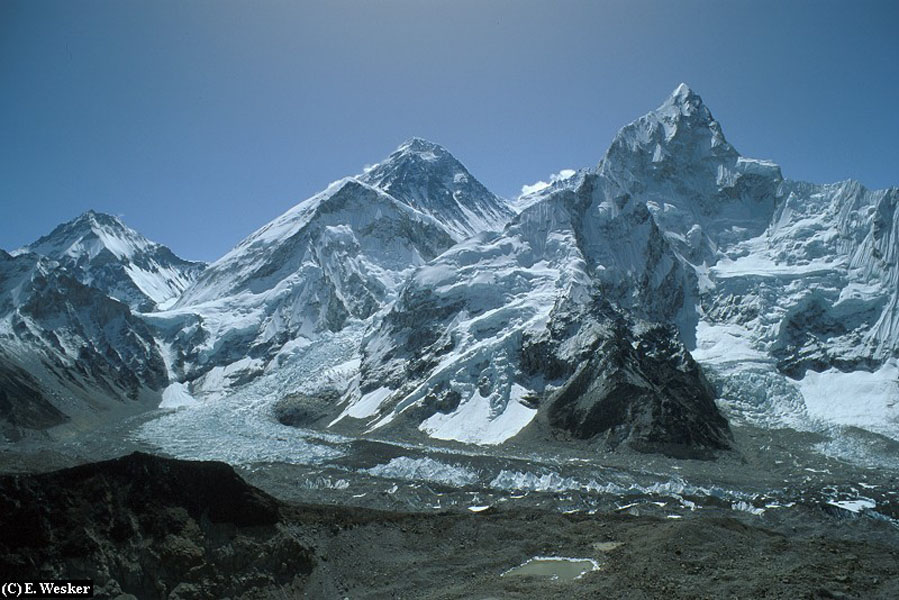 Fonds d'cran Nature Montagnes Changtse, Everest and Nuptse from Kala Pattar