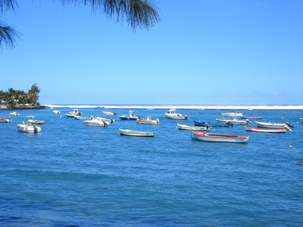 Fonds d'cran Bateaux Bateaux  moteur ET VOGUENT LES BATEAUX