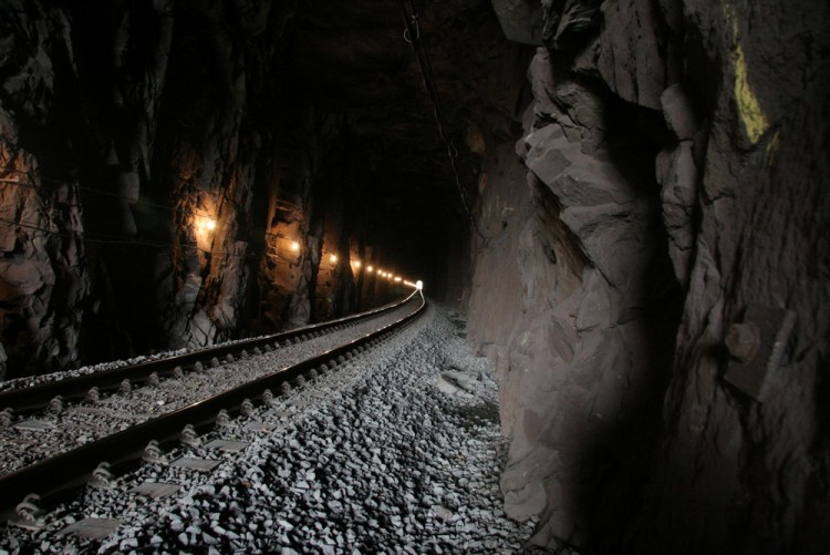 Fonds d'cran Constructions et architecture Industries Tunel