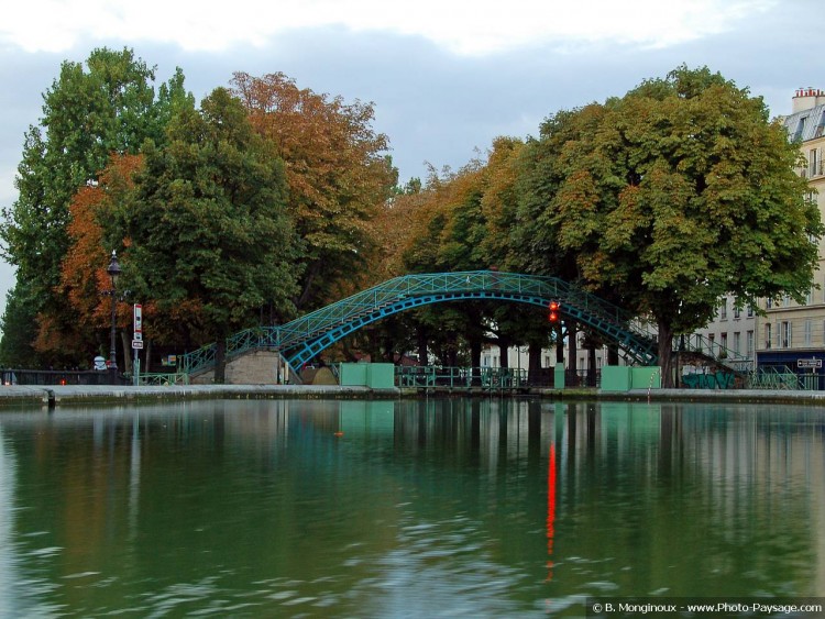 Fonds d'cran Voyages : Europe France > Ile-de-France > Paris Couleurs d'automne sur le Canal St Martin