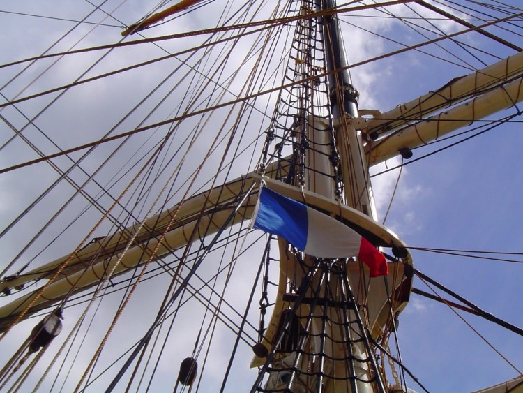 Fonds d'cran Bateaux Voiliers UN FAMEUX 3 MATS