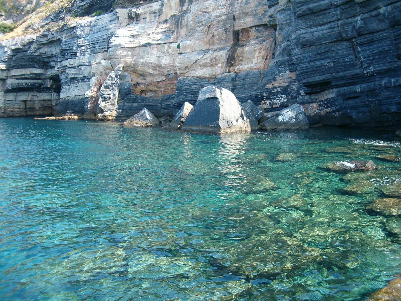 Fonds d'cran Nature Mers - Ocans - Plages Crique