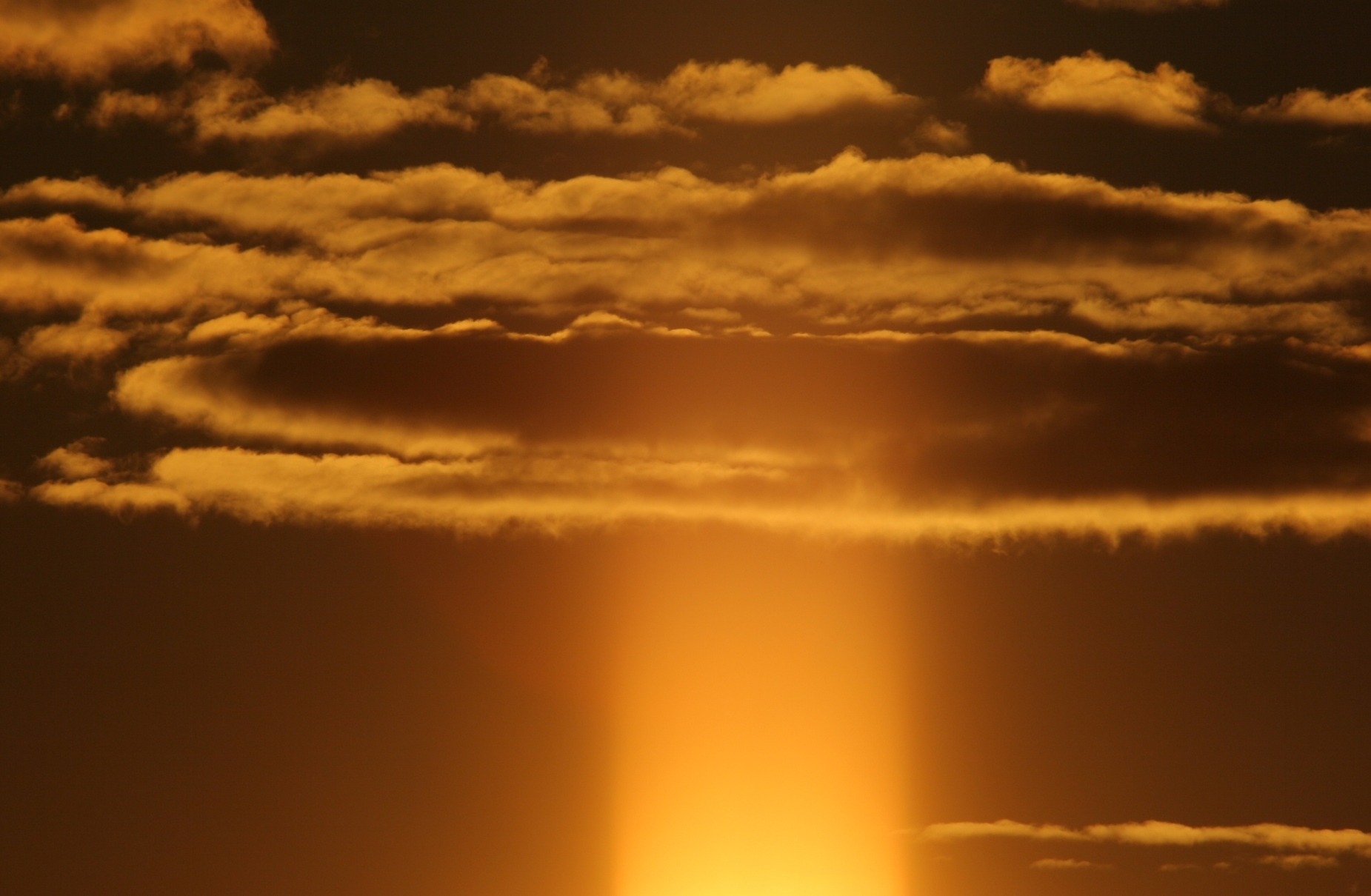 Wallpapers Nature Skies - Clouds Rayon de soleil dans les nuages.