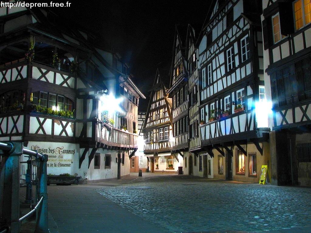 Fonds d'cran Constructions et architecture Rues - Ruelles Quartier de la petite France (Strasbourg)