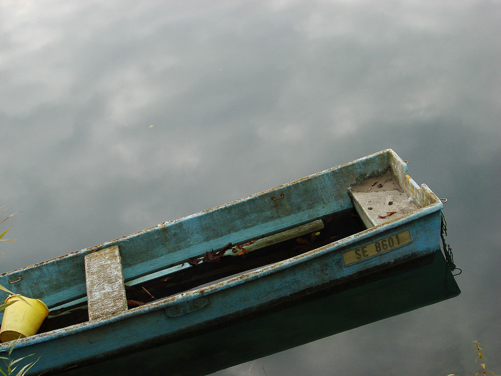 Fonds d'cran Bateaux Barques - Pirogues Barque abandonne