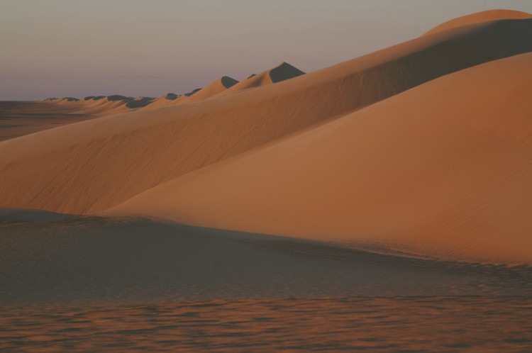 Fonds d'cran Nature Dserts Dunes au coucher du soleil