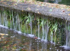 Fonds d'cran Nature douce cascade