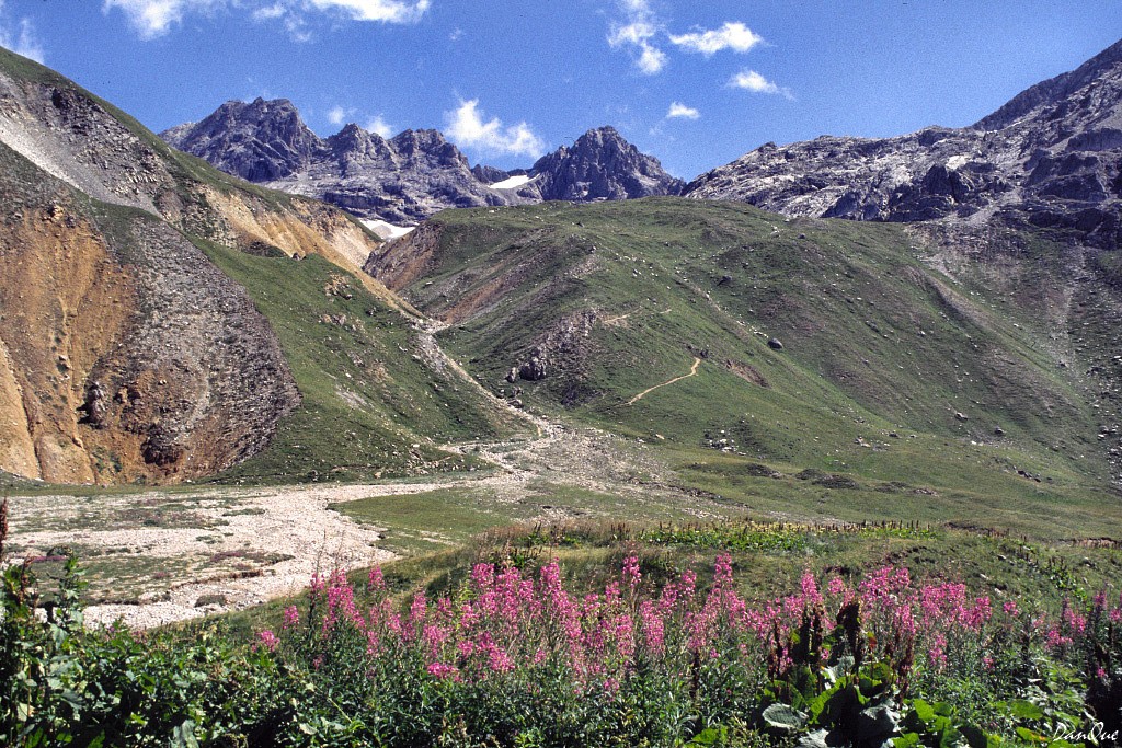 Fonds d'cran Voyages : Europe France > Rhne-Alpes Vallon de l'Orceyrette.