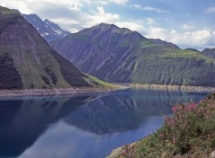 Fonds d'cran Voyages : Europe Lac de Grand Maison.