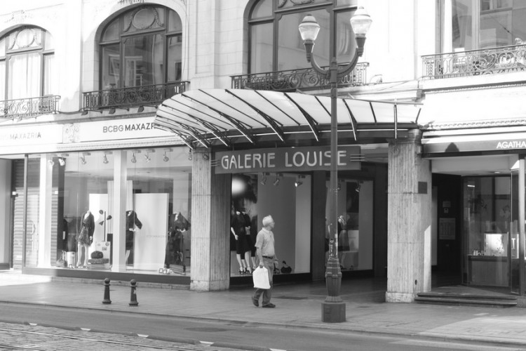 Fonds d'cran Constructions et architecture Portes - Fentres - Porches Galerie Louise