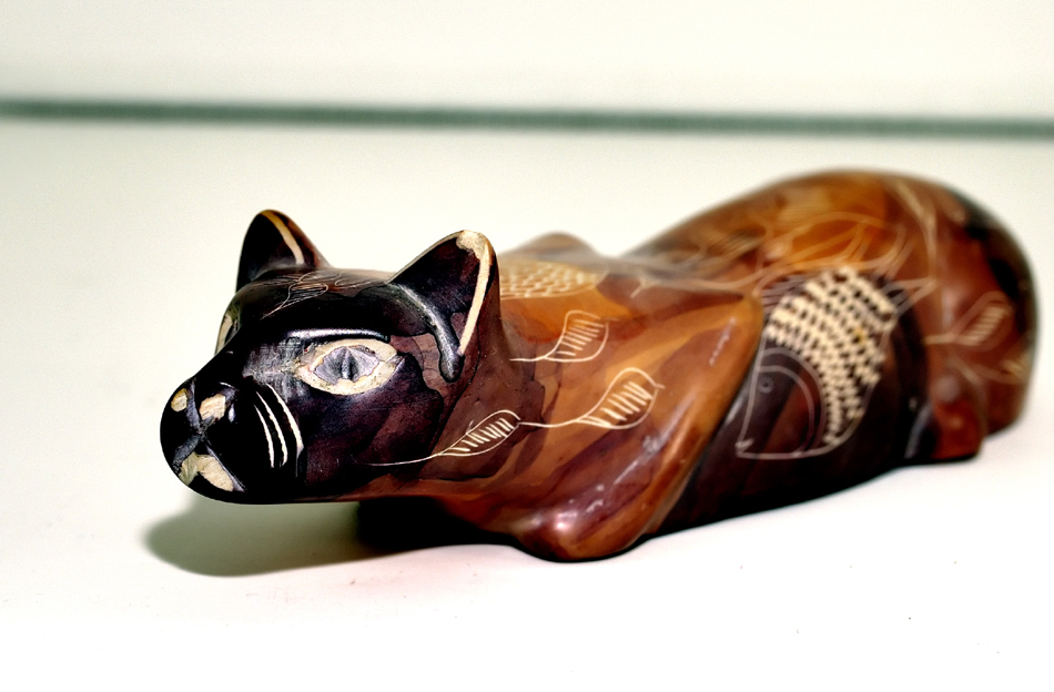 Fonds d'cran Objets Statuettes - Sculptures Egyptian Cat