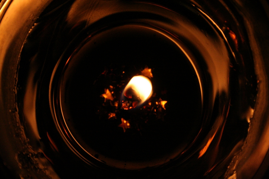 Wallpapers Objects Candles Above the light