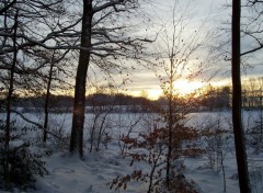 Fonds d'cran Nature couch de soleil sur la neige