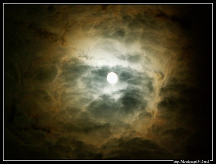 Fonds d'cran Nature Ciel - Nuages Lune