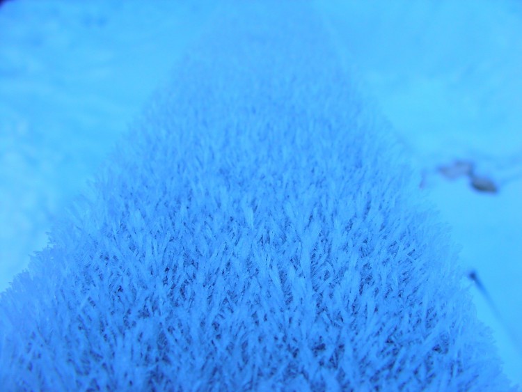 Fonds d'cran Nature Saisons - Hiver Balustrade gele