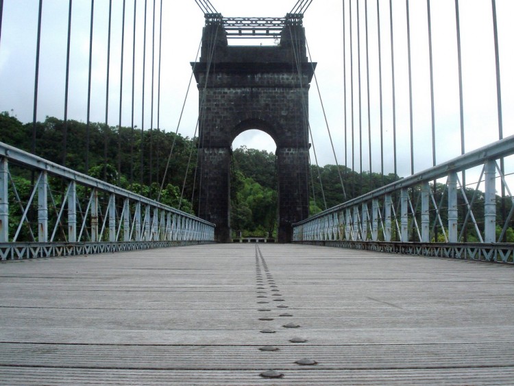 Wallpapers Constructions and architecture Bridges - Aqueduct PONT SUSPENDU