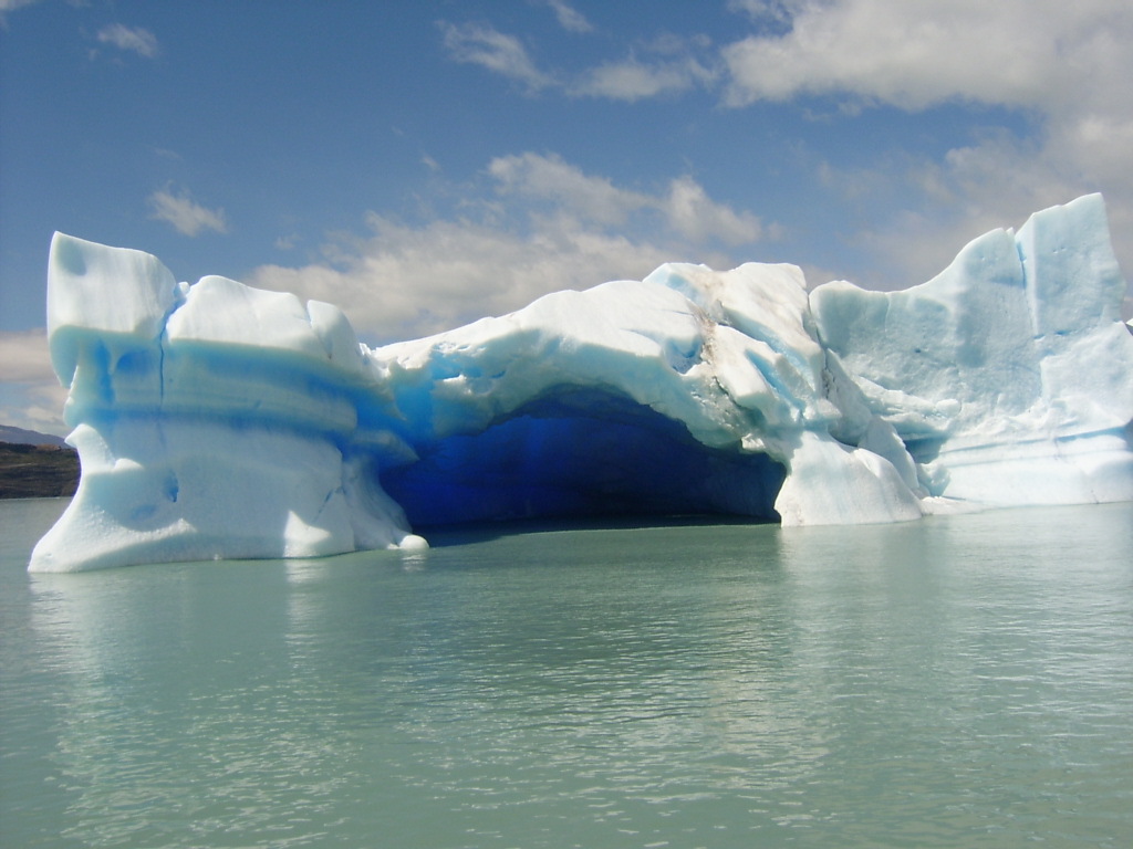 Fonds d'cran Nature Saisons - Hiver ICEBERG