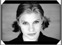 Fonds d'cran Clbrits Femme Katee Sackhoff