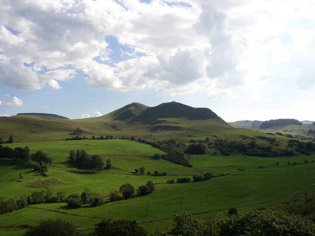 Fonds d'cran Voyages : Europe France > Auvergne Cezallier