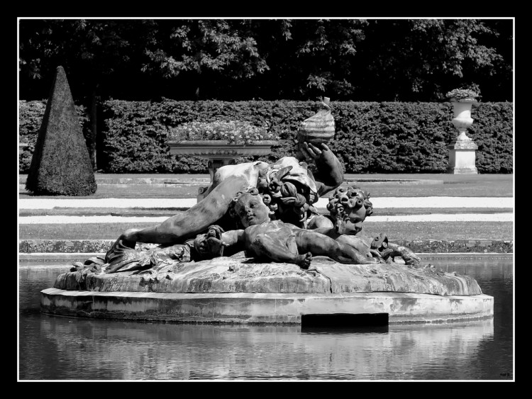 Fonds d'cran Constructions et architecture Fontaines - Jets d'eau Fontaine Angelots