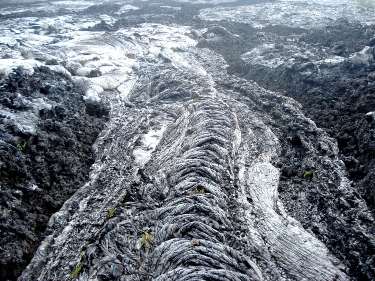 Fonds d'cran Nature Montagnes LAVE VOLCANIQUE