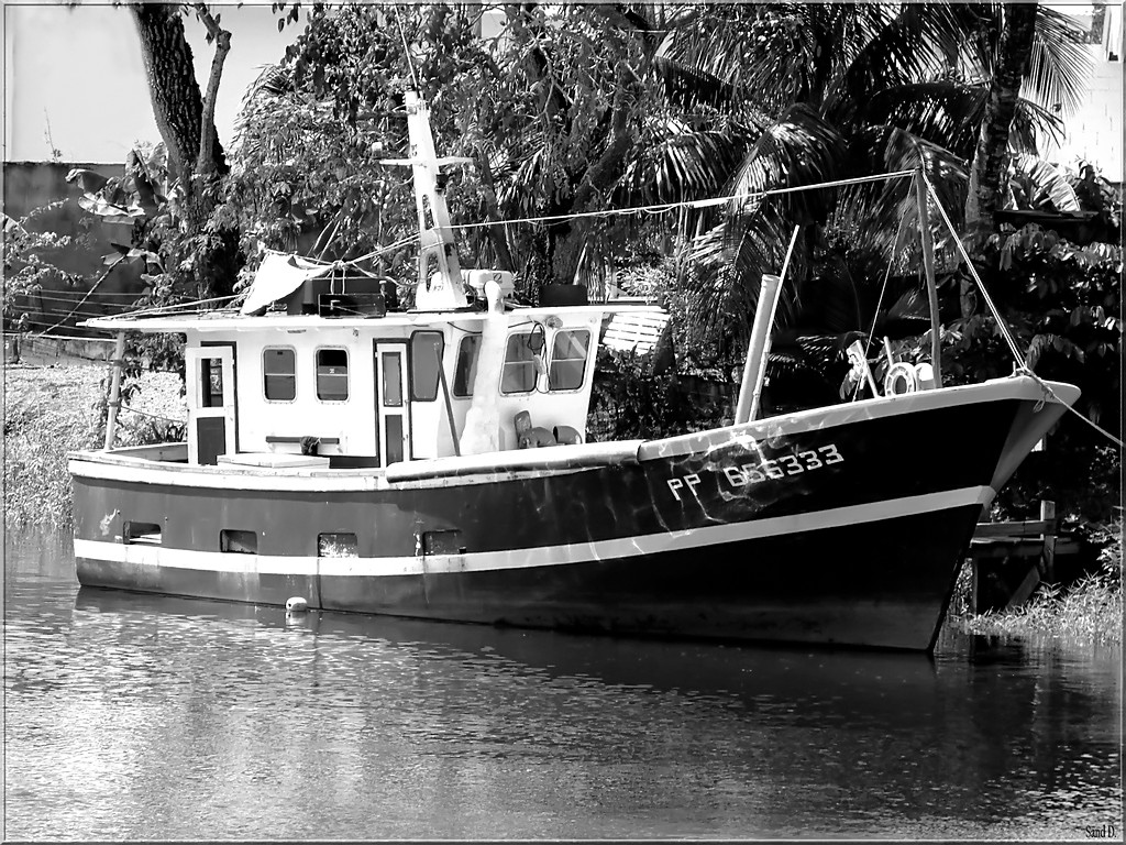 Wallpapers Boats Fishing Boats Bateau sur le fleuve