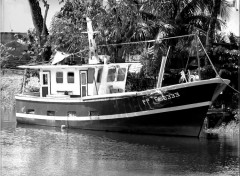 Wallpapers Boats Bateau sur le fleuve