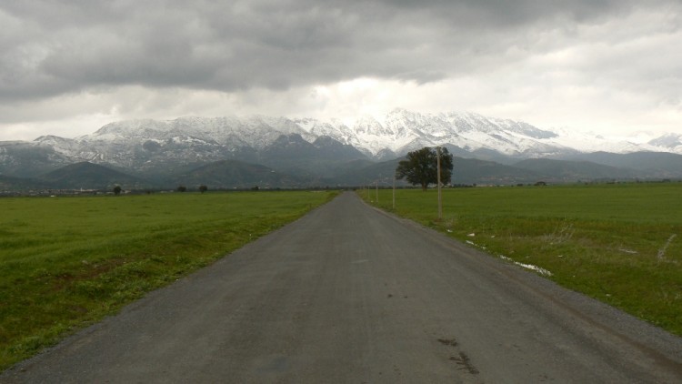 Fonds d'cran Nature Paysages Road to the Mountain