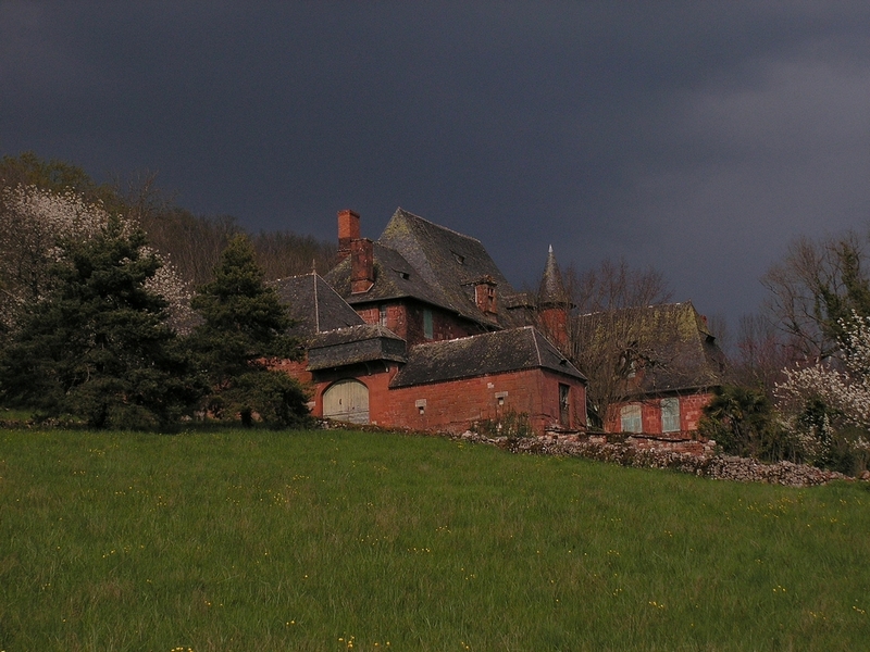 Fonds d'cran Voyages : Europe France > Limousin collonges la rouge