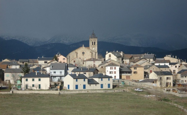 Fonds d'cran Voyages : Europe France > Languedoc-Roussillon le vieux village des Angles