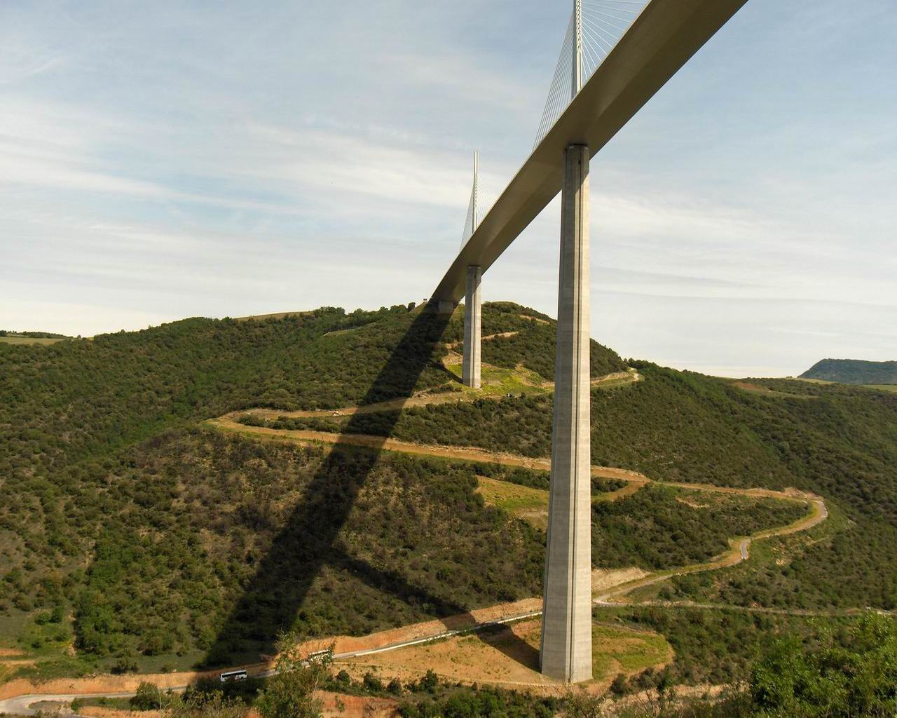 Fonds d'cran Constructions et architecture Ponts - Aqueducs Le viaduc de Millau