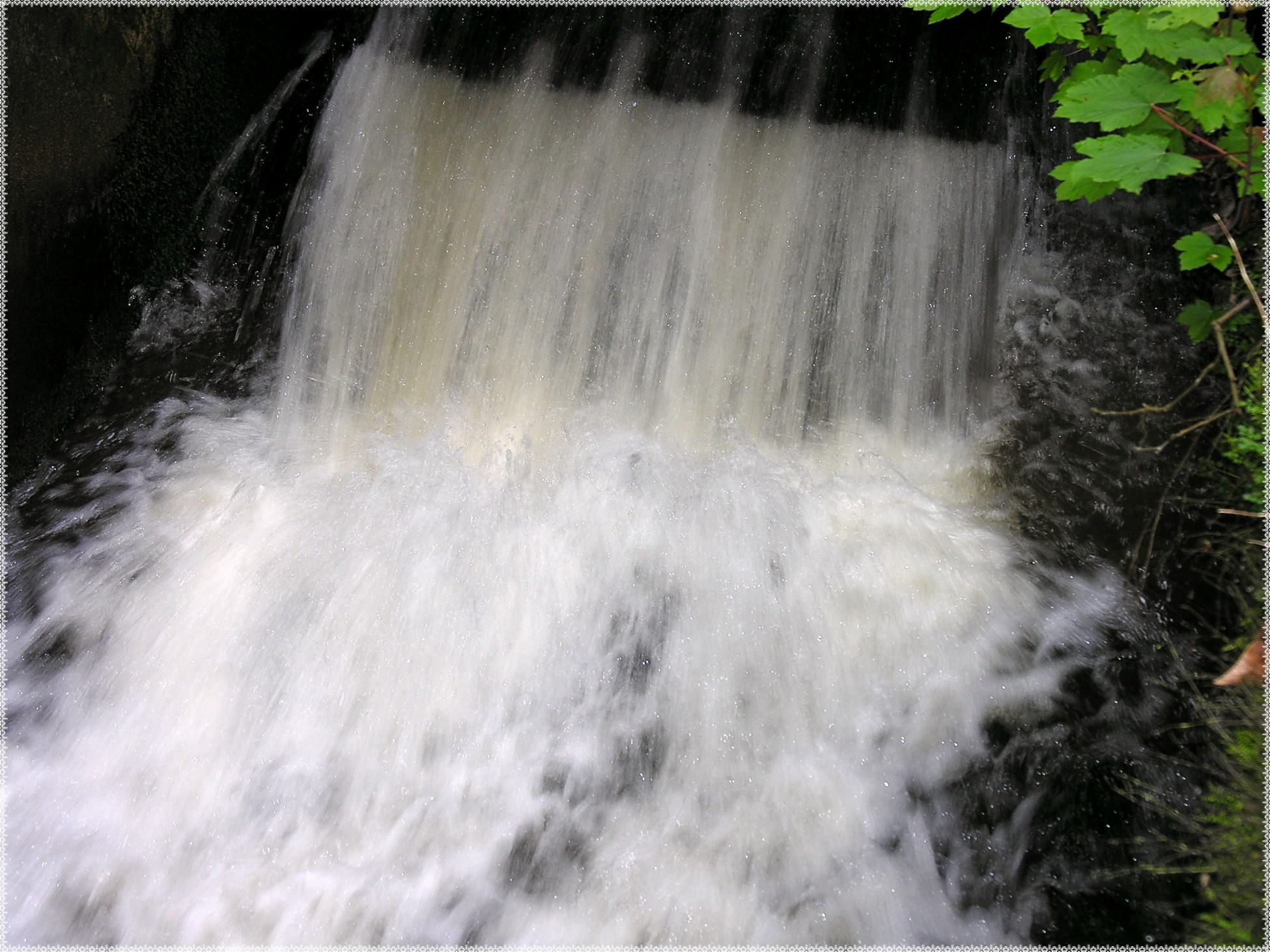 Fonds d'cran Nature Cascades - Chutes Que d'eau,que d'eau......