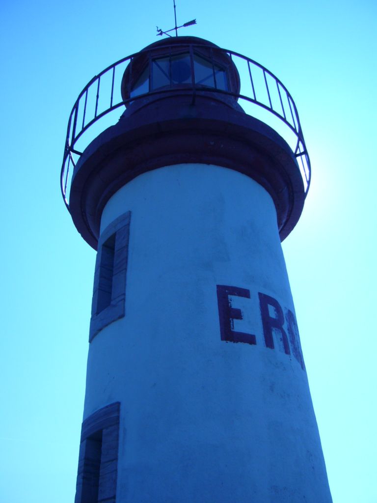 Wallpapers Trips : Europ France > Bretagne phare d'erquy