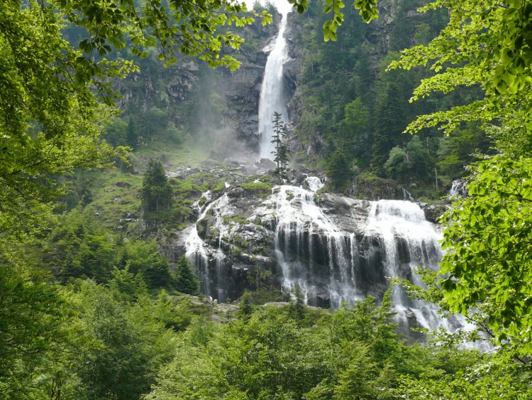 Fonds d'cran Nature Cascades - Chutes Cascades d'Ars, Arige