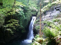 Fonds d'cran Nature Cascade d'Ars