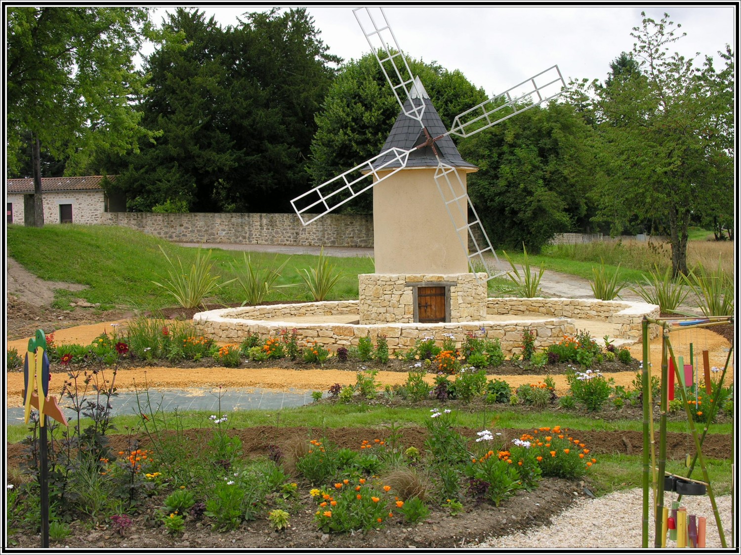 Wallpapers Nature Parks - Gardens Petit moulin