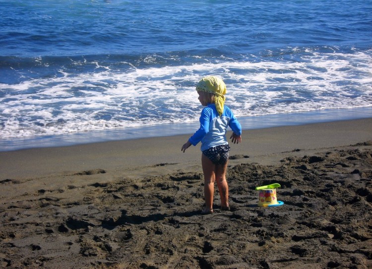 Fonds d'cran Hommes - Evnements Bbs - Enfants HESITATION