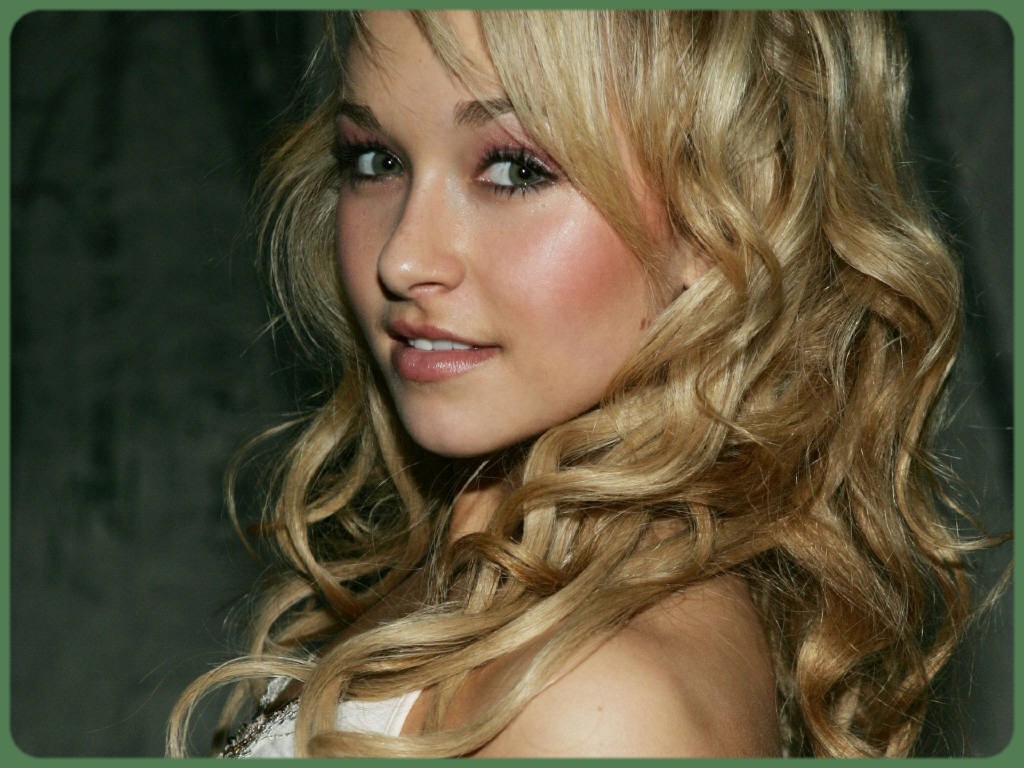 Fonds d'cran Clbrits Femme Hayden Panettiere Hayden Panettiere