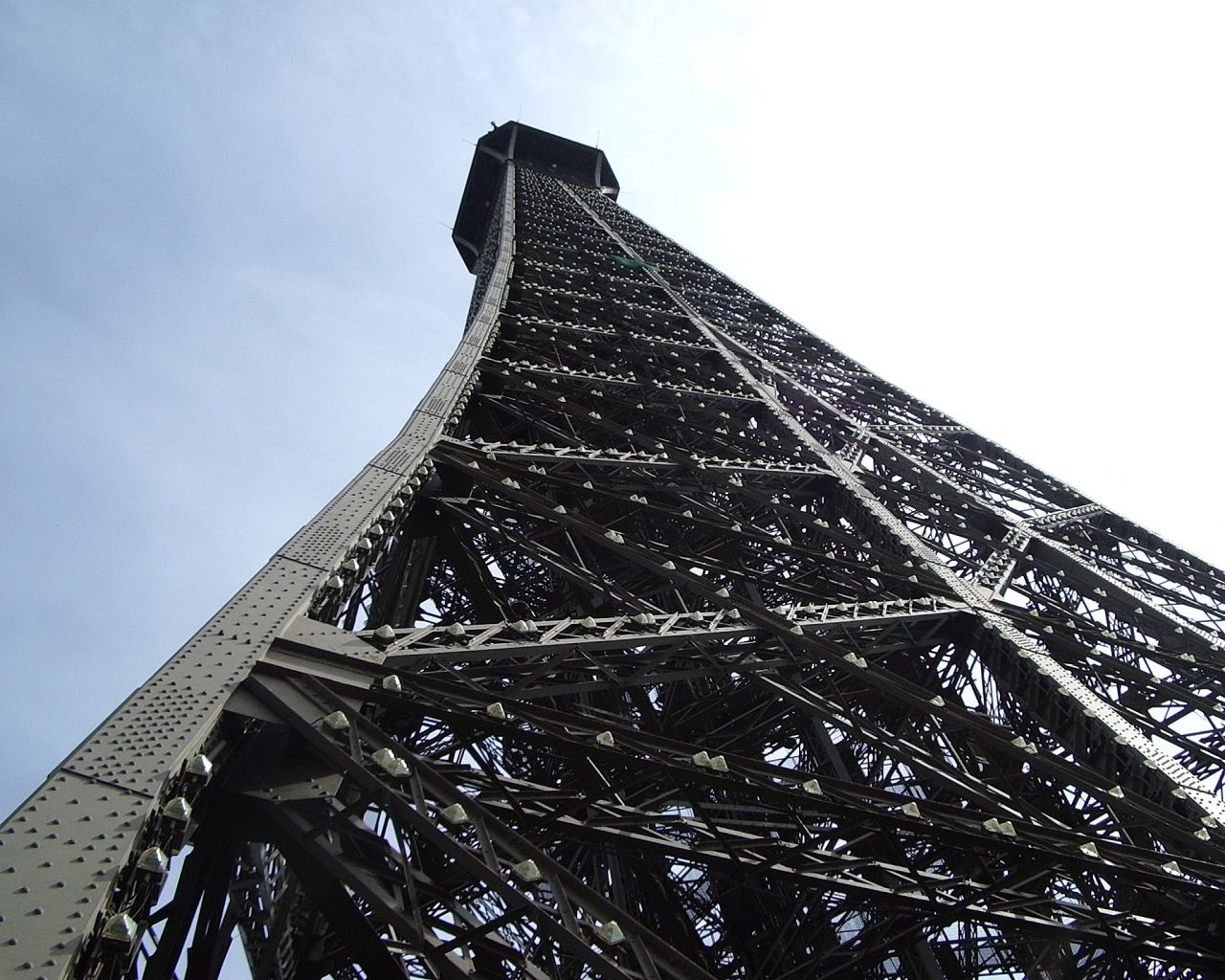 Fonds d'cran Voyages : Europe France > Ile-de-France > Paris Tour Eiffel