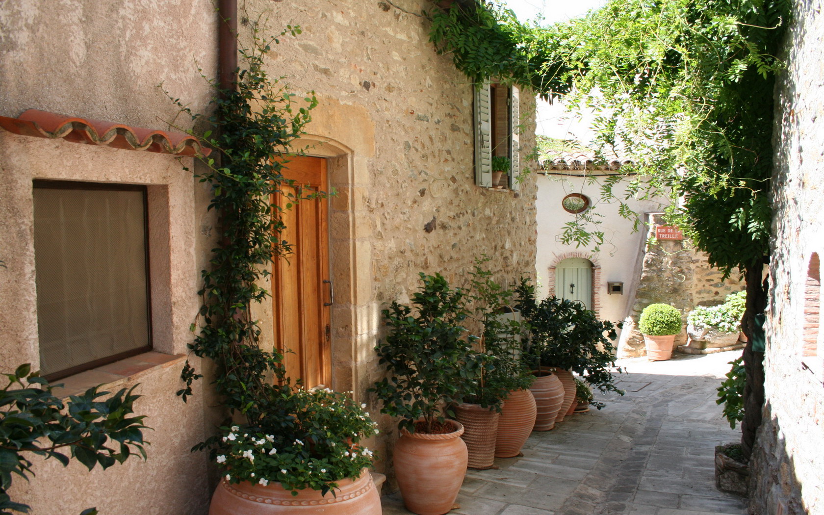 Fonds d'cran Constructions et architecture Rues - Ruelles Ruelle de Grimaud