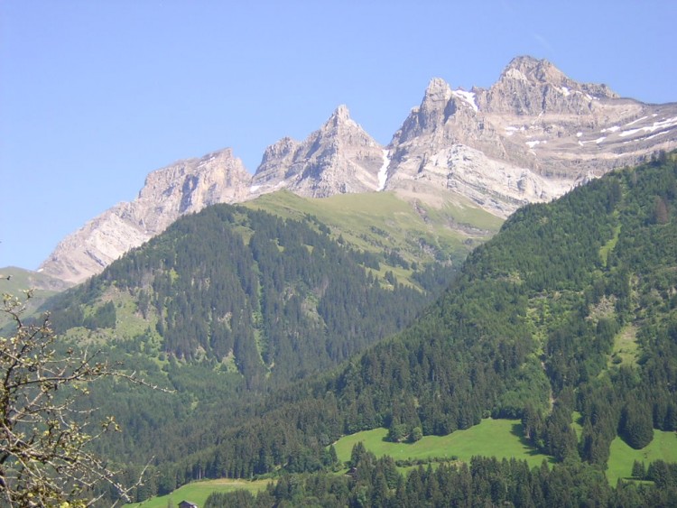 Fonds d'cran Nature Montagnes Champry en Suisse