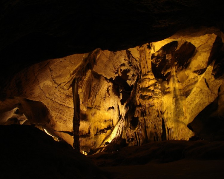 Fonds d'cran Nature Cavernes - Grottes Grotte des Moidons