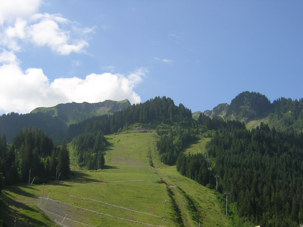 Fonds d'cran Nature Montagnes Piste de ski  Chatel l't