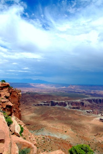 Fonds d'cran Voyages : Amrique du nord Etats-Unis Vue sur l'immensit de Canyonland 1