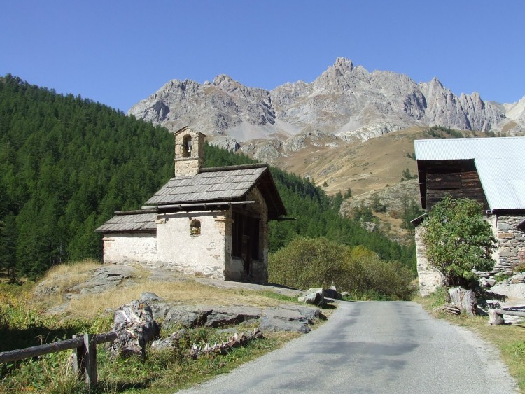 Fonds d'cran Nature Montagnes Valle de la Clare