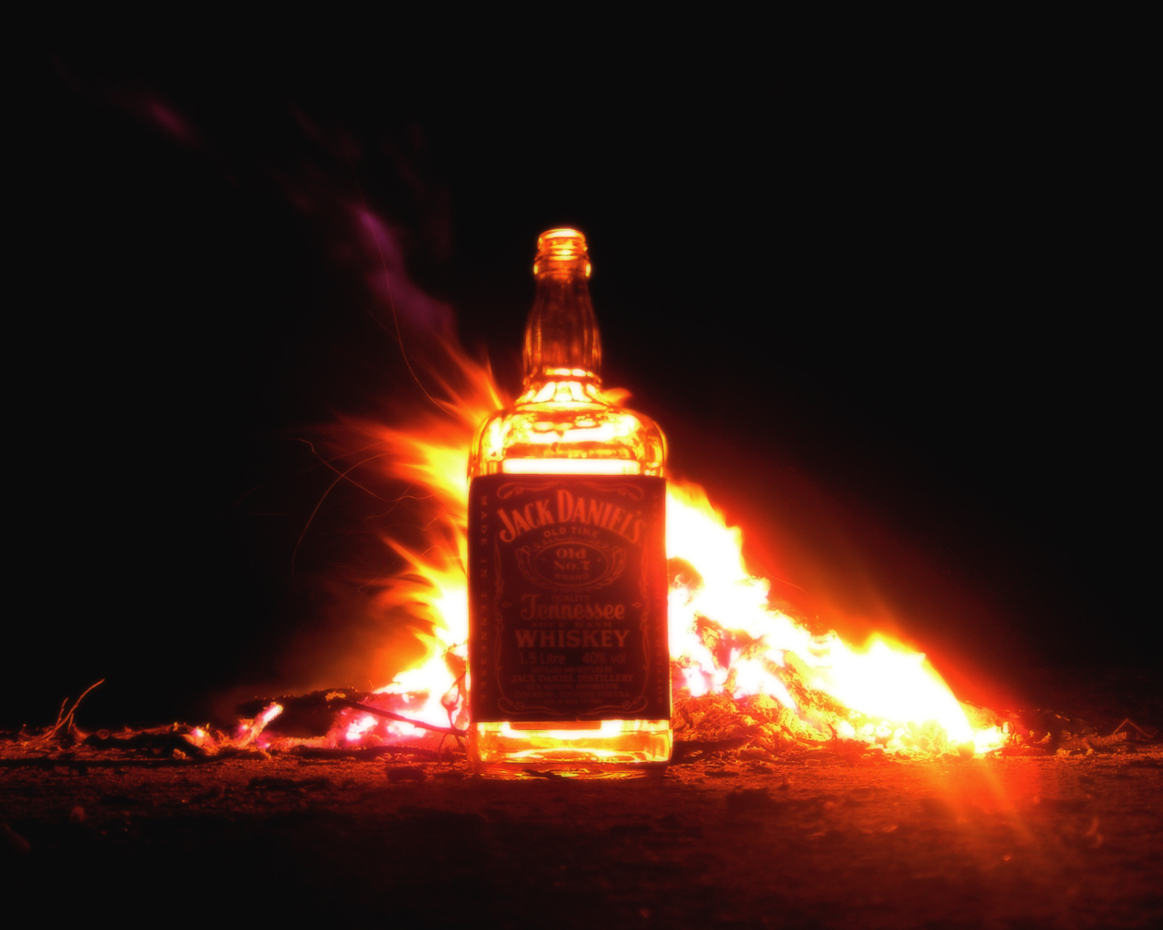 Wallpapers Objects Beverages - Alcohol Jack Daniel's in fire